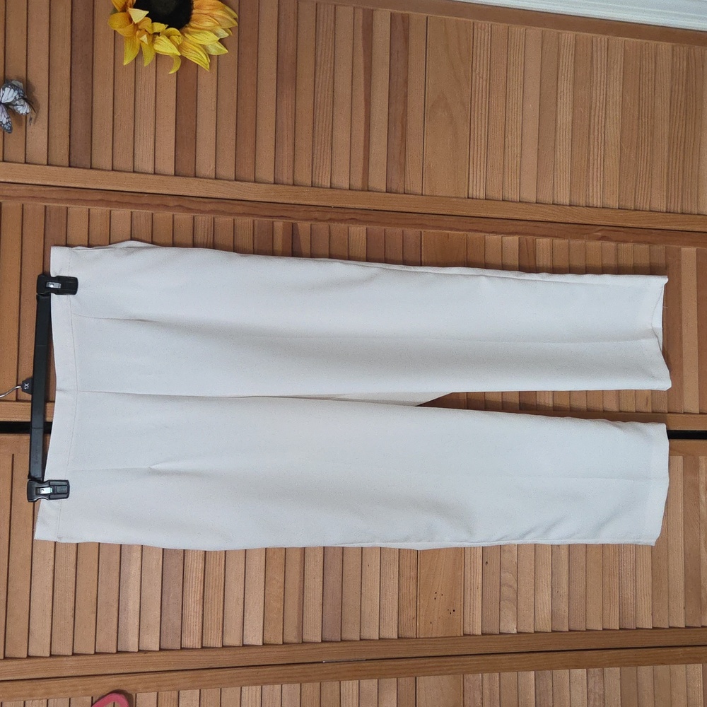 Alfred Dunner Cream Elastic Waist Pants